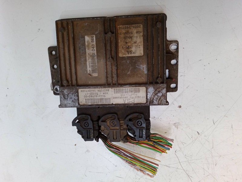 Recambio de centralita motor uce para citroën saxo (s0, s1) 1.4 vts referencia OEM IAM 9645704380  21647130-1