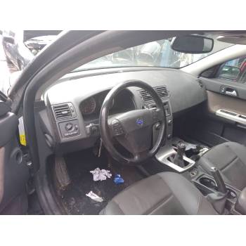 VOLVO V50 (545)