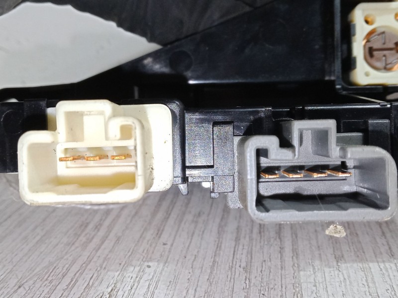 Recambio de warning para toyota yaris (_p1_) 1.3 (ncp10_, scp12_) referencia OEM IAM   