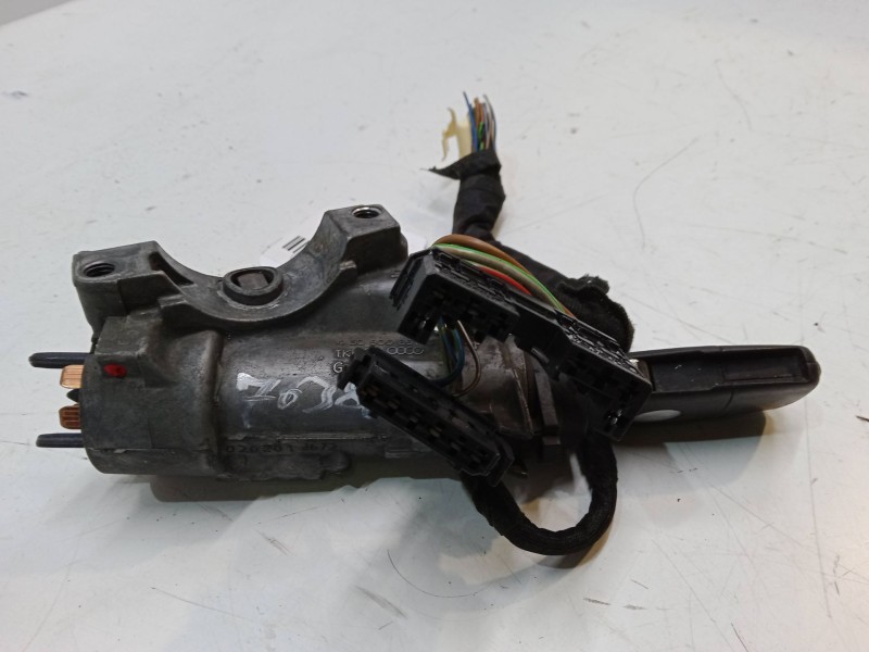 Recambio de clausor para volkswagen bora i (1j2) 2.0 referencia OEM IAM AB0905851C  TKE