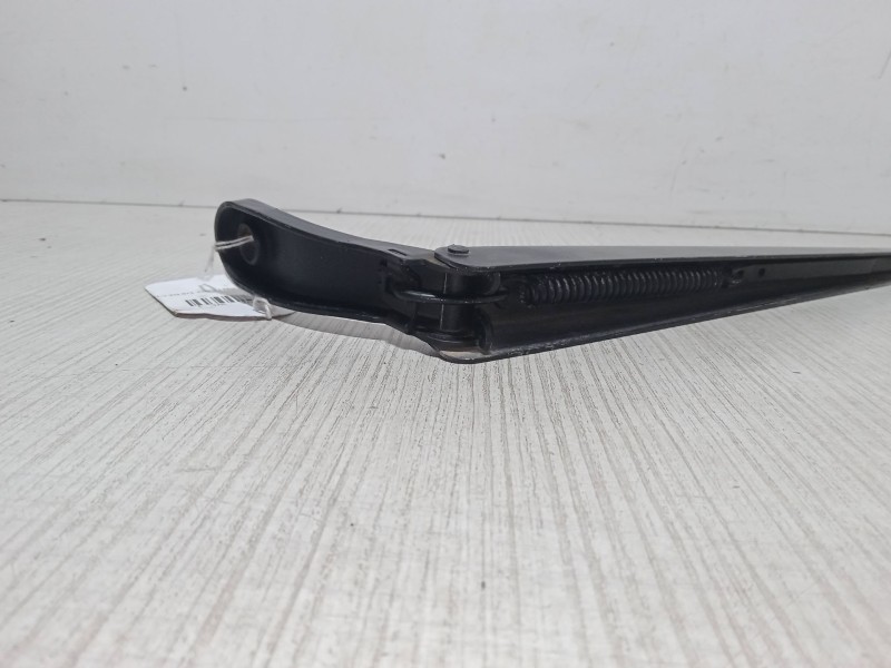 Recambio de brazo limpia delantero derecho para peugeot 207/207+ (wa_, wc_) 1.6 hdi referencia OEM IAM   