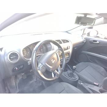 SEAT LEON (1P1)