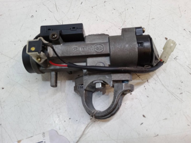 Recambio de clausor para chevrolet aveo / kalos hatchback (t200) 1.4 16v referencia OEM IAM 96540559 7541273 1176AIM800T Recambio de clausor para chevrolet aveo / kalos hatchback (t200) 1.4 16v referencia OEM IAM 96540559 7541273 1176AIM800T