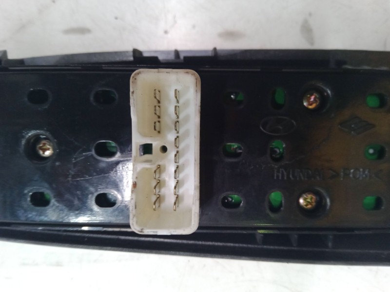 Recambio de mando elevalunas delantero izquierdo para hyundai getz (tb) 1.4 i referencia OEM IAM   
