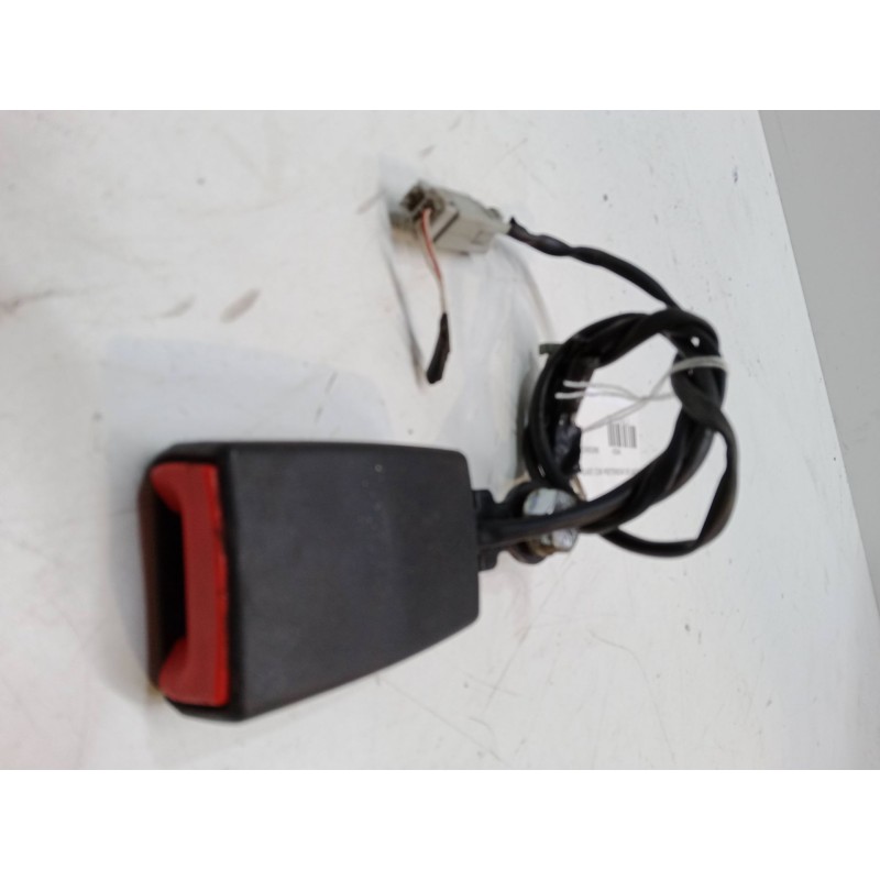 Recambio de anclaje con pretensor delantero izquierdo para fiat 500 c (312_) 1.2 (312cxa1a, 312axa1a) referencia OEM IAM   