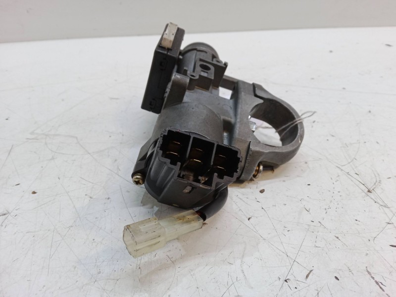 Recambio de clausor para chevrolet aveo / kalos hatchback (t200) 1.4 16v referencia OEM IAM 96540559 7541273 1176AIM800T Recambio de clausor para chevrolet aveo / kalos hatchback (t200) 1.4 16v referencia OEM IAM 96540559 7541273 1176AIM800T