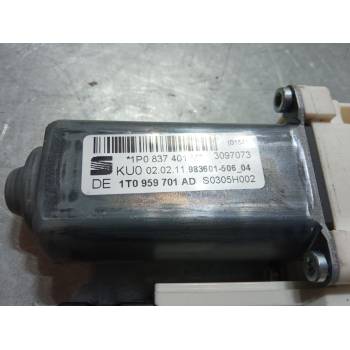MOTOR ELEVALUNA DELANTERO IZQUIERDO 1P0837401M 1T0959701AD