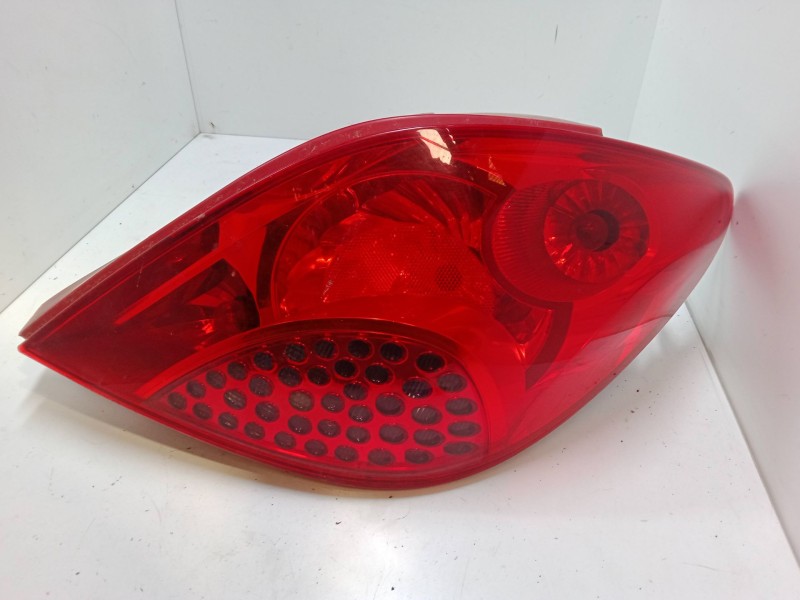 Recambio de piloto trasero derecho para peugeot 207/207+ (wa_, wc_) 1.4 16v referencia OEM IAM   