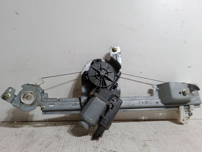 Recambio de elevalunas electrico trasero derecho para renault scénic ii (jm0/1_) 2.0 dci (jm1k) referencia OEM IAM   