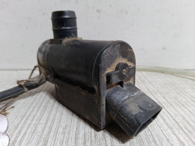 Recambio de bomba limpiaparabrisas para toyota yaris (_p1_) 1.3 (ncp10_, scp12_) referencia OEM IAM   