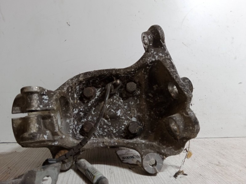 Recambio de mangueta delantera izquierda para bmw 7 (e65, e66, e67) 735 i, li referencia OEM IAM CONSENSORABS  