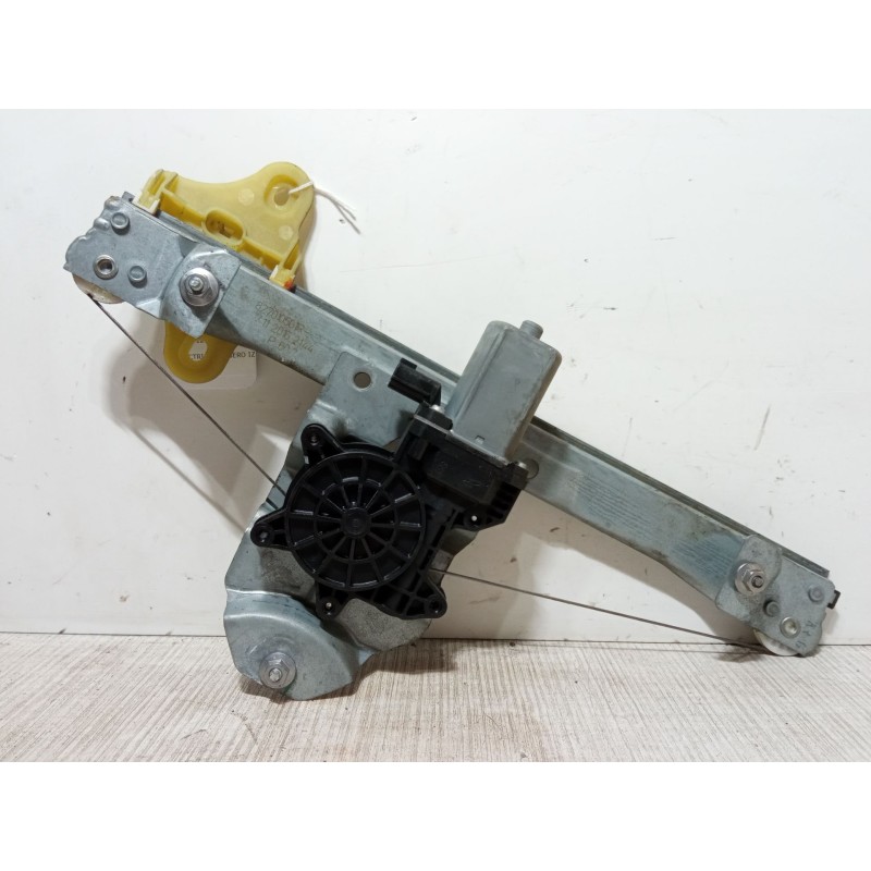 Recambio de elevalunas electrico trasero izquierdo para renault clio iv (bh_) 1.5 dci 90 referencia OEM IAM 82701050R  