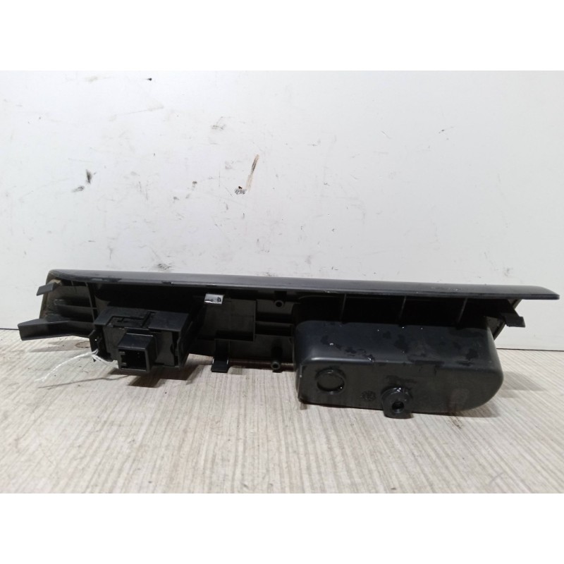 Recambio de mando elevalunas delantero derecho para toyota corolla (_e12_) 1.4 d (nde120_) referencia OEM IAM   