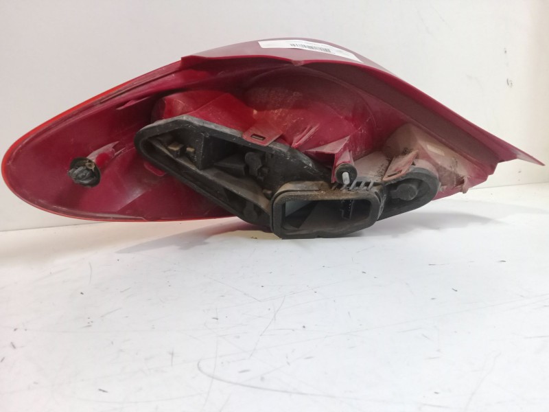 Recambio de piloto trasero derecho para peugeot 207/207+ (wa_, wc_) 1.4 16v referencia OEM IAM   