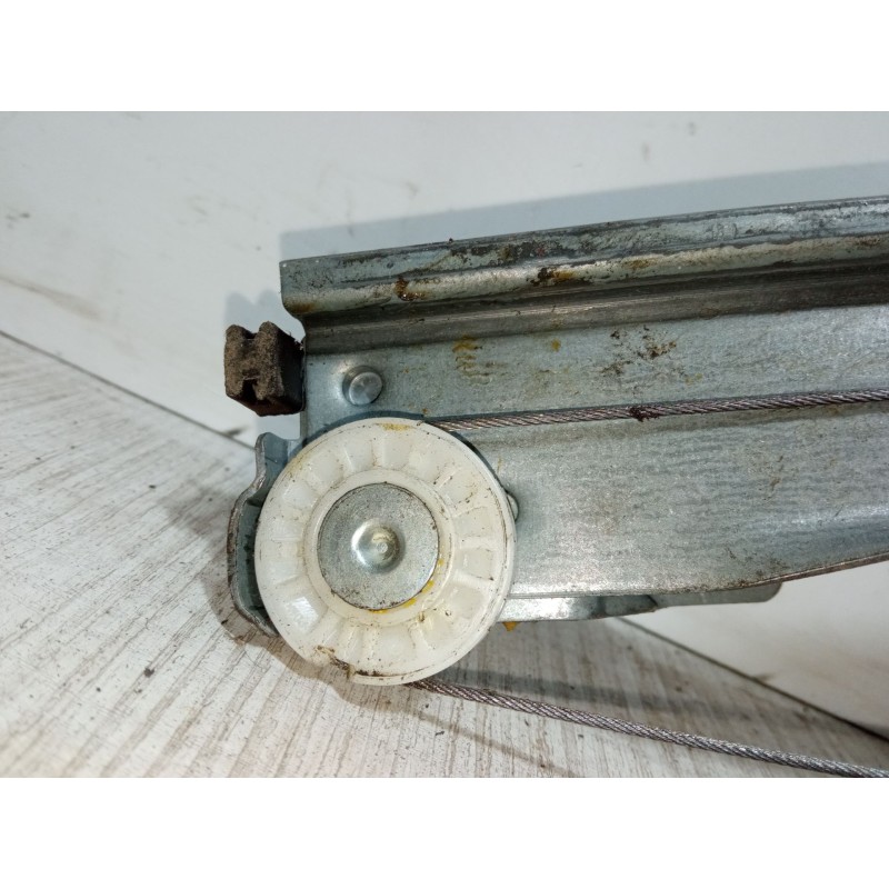 Recambio de elevalunas electrico trasero izquierdo para renault clio iv (bh_) 1.5 dci 90 referencia OEM IAM 82701050R  