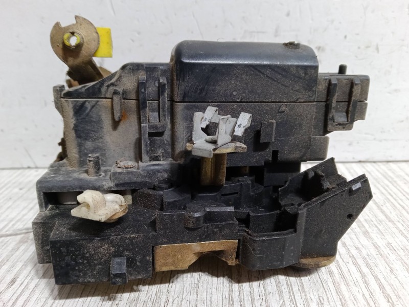 Recambio de cerradura puerta delantera derecha para renault kangoo (kc0/1_) 1.5 dci (kc08, kc09) referencia OEM IAM   