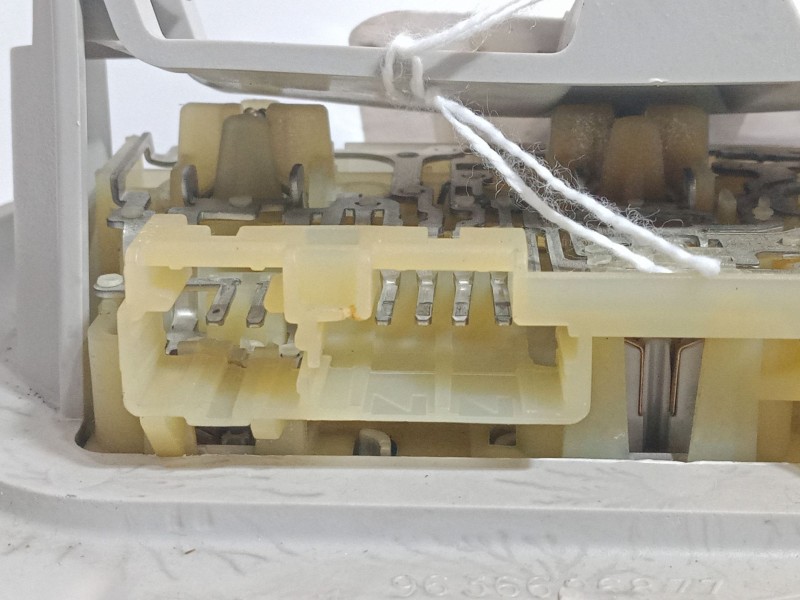 Recambio de luz interior delantera para peugeot 207/207+ (wa_, wc_) 1.6 hdi referencia OEM IAM   