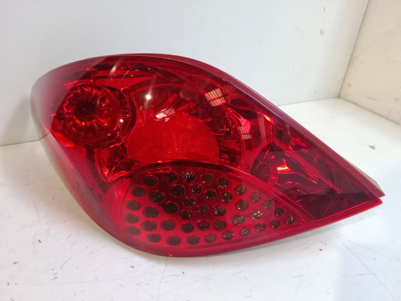 Recambio de piloto trasero izquierdo para peugeot 207/207+ (wa_, wc_) 1.4 16v referencia OEM IAM   