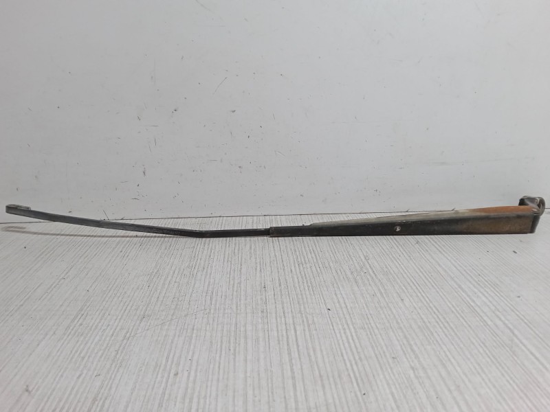 Recambio de brazo limpia delantero derecho para toyota yaris (_p1_) 1.3 (ncp10_, scp12_) referencia OEM IAM   