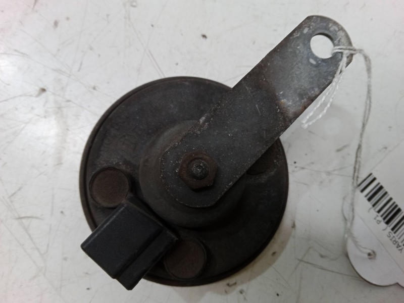 Recambio de claxon para toyota yaris (_p1_) 1.3 (scp12_, scp13_) referencia OEM IAM   