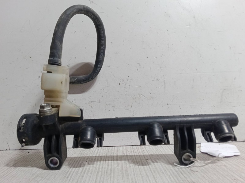 Recambio de rampa inyectora para toyota aygo (_b1_) 1.0 (kgb10_) referencia OEM IAM   