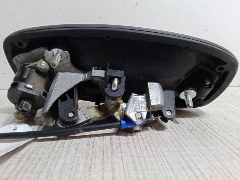 Recambio de maneta exterior puerta delantera izquierda para peugeot bipper tepee 1.4 hdi referencia OEM IAM   