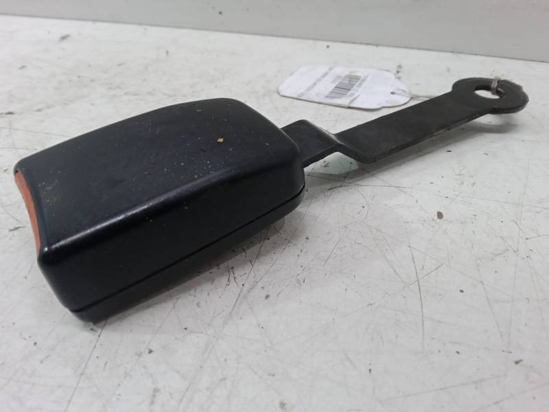 ANCLAJE CINTURON DELANTERO IZQUIERDO 