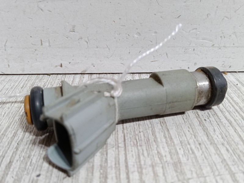 Recambio de inyector para toyota aygo (_b1_) 1.0 (kgb10_) referencia OEM IAM   