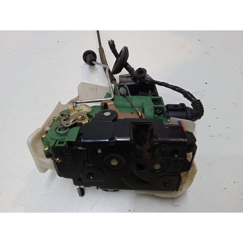 Recambio de cerradura puerta delantera izquierda para volkswagen passat b5.5 (3b3) 1.9 tdi 4motion referencia OEM IAM   
