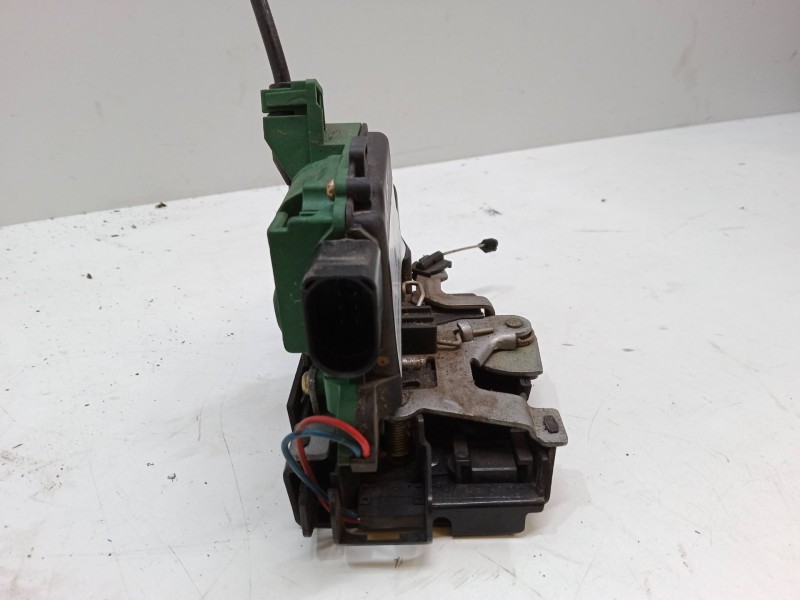 Recambio de cerradura puerta delantera derecha para skoda octavia i (1u2) 1.9 tdi referencia OEM IAM   