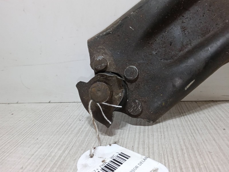 Recambio de brazo suspension inferior delantero izquierdo para peugeot 207/207+ (wa_, wc_) 1.6 hdi referencia OEM IAM   
