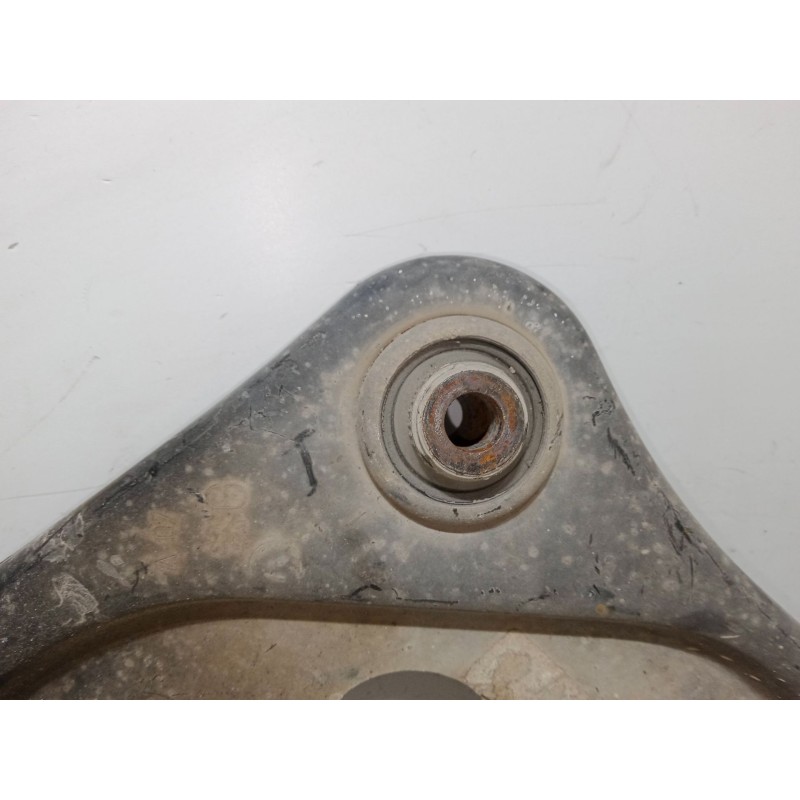 Recambio de brazo suspension inferior delantero izquierdo para peugeot 207/207+ (wa_, wc_) 1.6 hdi referencia OEM IAM   