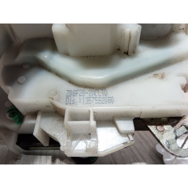 Recambio de cerradura puerta delantera derecha para peugeot bipper tepee 1.4 hdi referencia OEM IAM Z08F28-2ACLTD 1357552080 