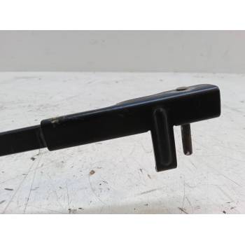 BRAZO LIMPIA DELANTERO IZQUIERDO 