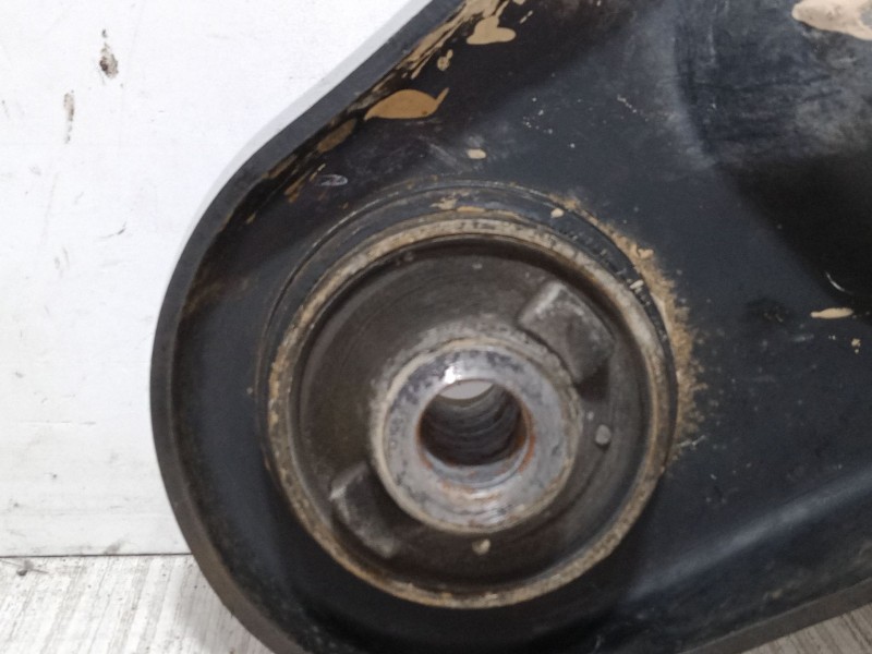 Recambio de brazo suspension inferior delantero izquierdo para peugeot 207/207+ (wa_, wc_) 1.6 hdi referencia OEM IAM   