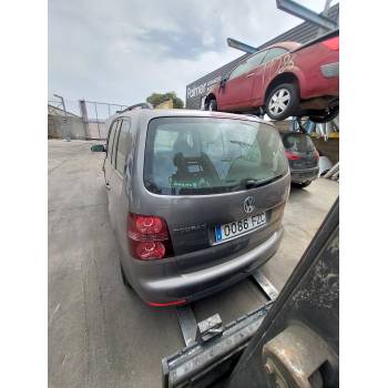 VOLKSWAGEN TOURAN (1T1, 1T2)