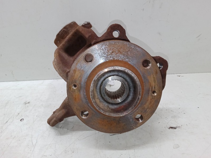 Recambio de mangueta delantera derecha para peugeot 207/207+ (wa_, wc_) 1.6 hdi referencia OEM IAM   