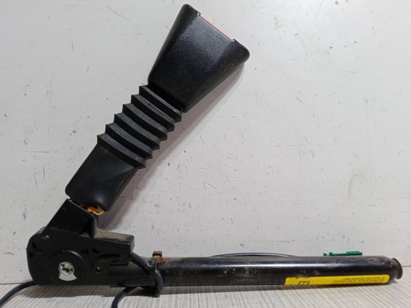 Recambio de anclaje cinturon delantero izquierdo para opel meriva a monospace (x03) 1.6 16v (e75) referencia OEM IAM   