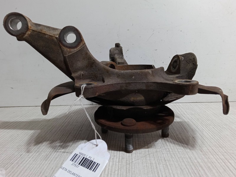 Recambio de mangueta delantera derecha para toyota yaris (_p1_) 1.3 (ncp10_, scp12_) referencia OEM IAM   