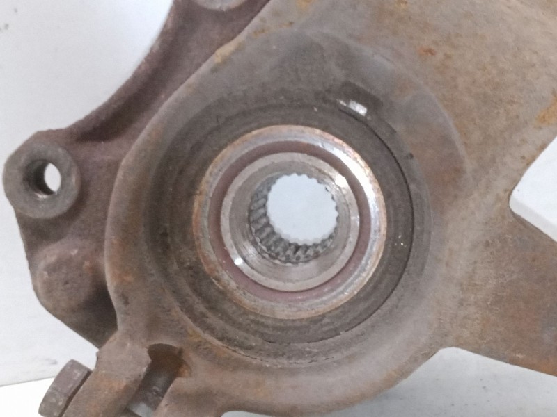 Recambio de mangueta delantera derecha para peugeot 207/207+ (wa_, wc_) 1.6 hdi referencia OEM IAM   