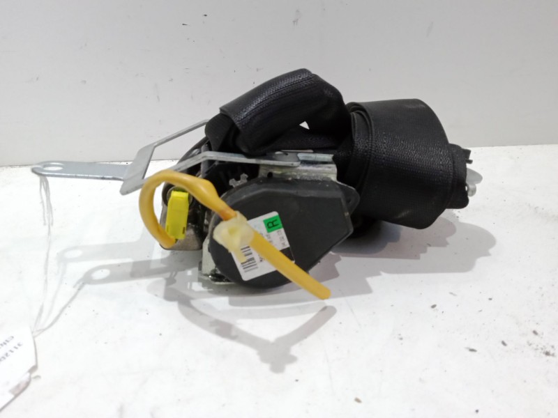 Recambio de cinturon con pretensor delantero derecho para opel agila (a) (h00) 1.2 16v (f68) referencia OEM IAM   