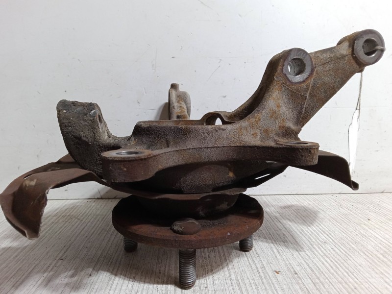 Recambio de mangueta delantera izquierda para toyota yaris (_p1_) 1.3 (ncp10_, scp12_) referencia OEM IAM   