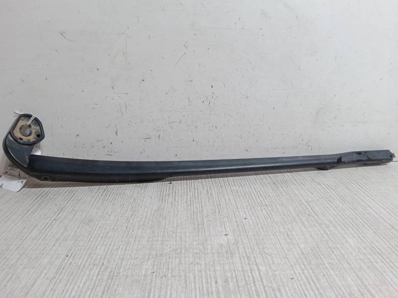 BRAZO LIMPIA DELANTERO IZQUIERDO 