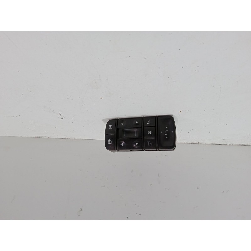 Recambio de mando elevalunas delantero izquierdo para opel vectra c station wagon (z02) 1.9 cdti (f35) referencia OEM IAM 132240