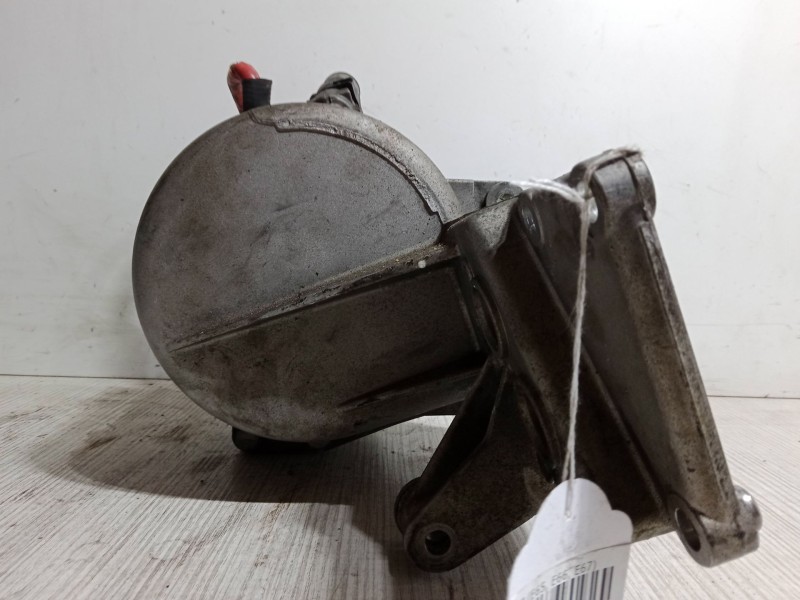 Recambio de alternador para bmw 7 (e65, e66, e67) 735 i, li referencia OEM IAM 01220AA  