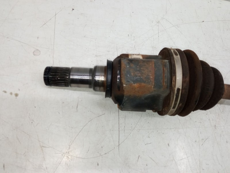 Recambio de transmision delantera izquierda para toyota yaris (_p1_) 1.3 (ncp10_, scp12_) referencia OEM IAM   