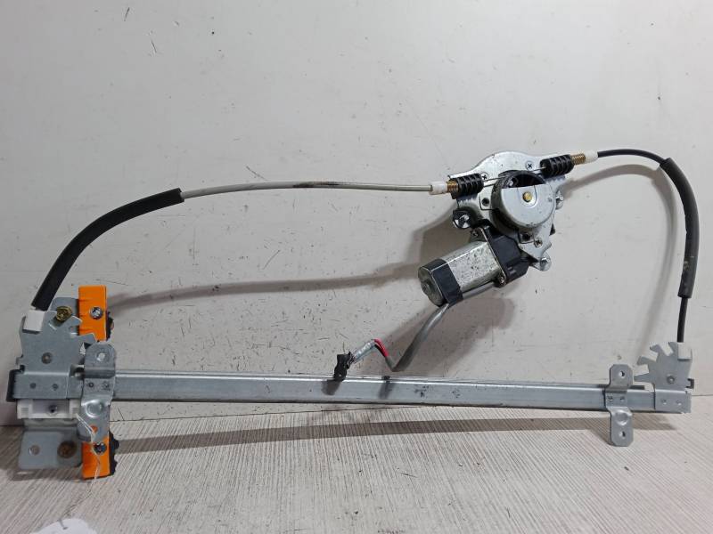 ELEVALUNAS ELECTRICO DERECHO 3P 