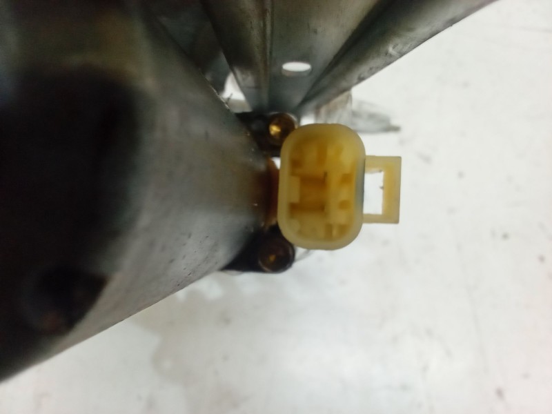 Recambio de elevalunas electrico delantero derecho para mercedes-benz clase m (w163) ml 430 (163.172) referencia OEM IAM   