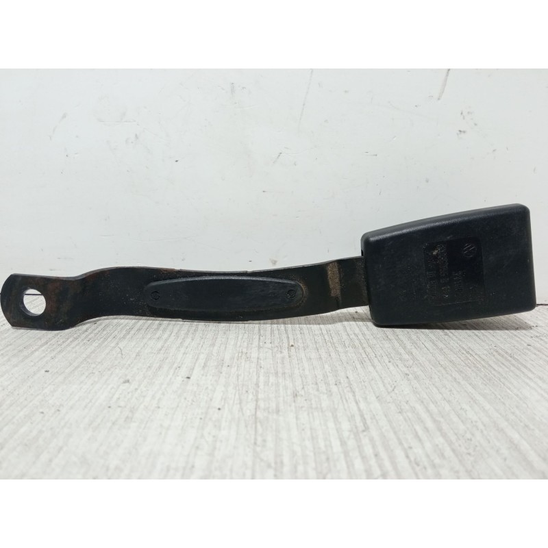 Recambio de anclaje cinturon delantero izquierdo para volkswagen polo iv sedán (9a4, 9a2, 9n2, 9a6) 1.4 referencia OEM IAM 6Q085