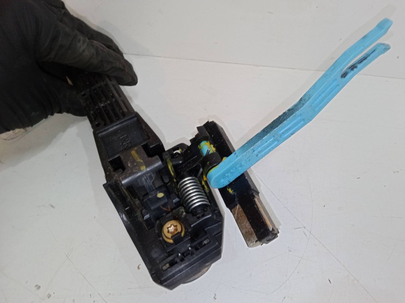 Recambio de maneta exterior puerta trasera izquierda para lexus rx (_u3_) 300 (mcu35_) referencia OEM IAM   